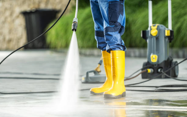 Best Garage Pressure Washing  in Newmanstown, PA