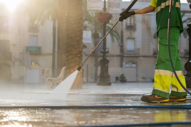 Best Garage Pressure Washing  in Newmanstown, PA